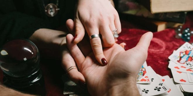What Your Hand Shape Reveals About Your Personality