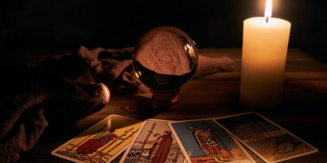 How Tarot Readings Can Provide Clarity on Property Disputes and Resolutions