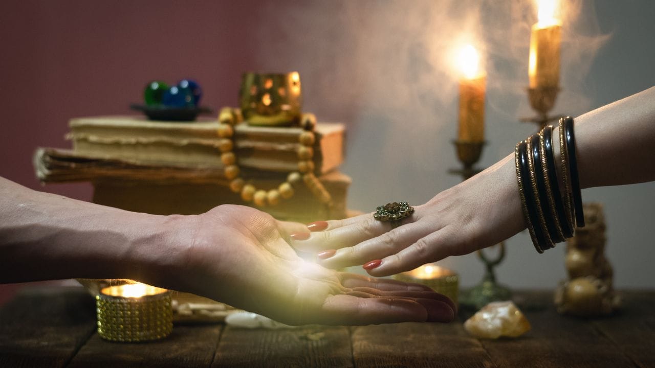 Signs on Your Palm That Indicate Property Success or Potential Disputes Signs on Your Palm That Indicate Property Success or Potential Disputes